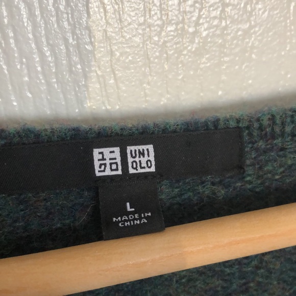 Uniqlo Dark Green 100% Wool Sweater - Picture 3 of 5